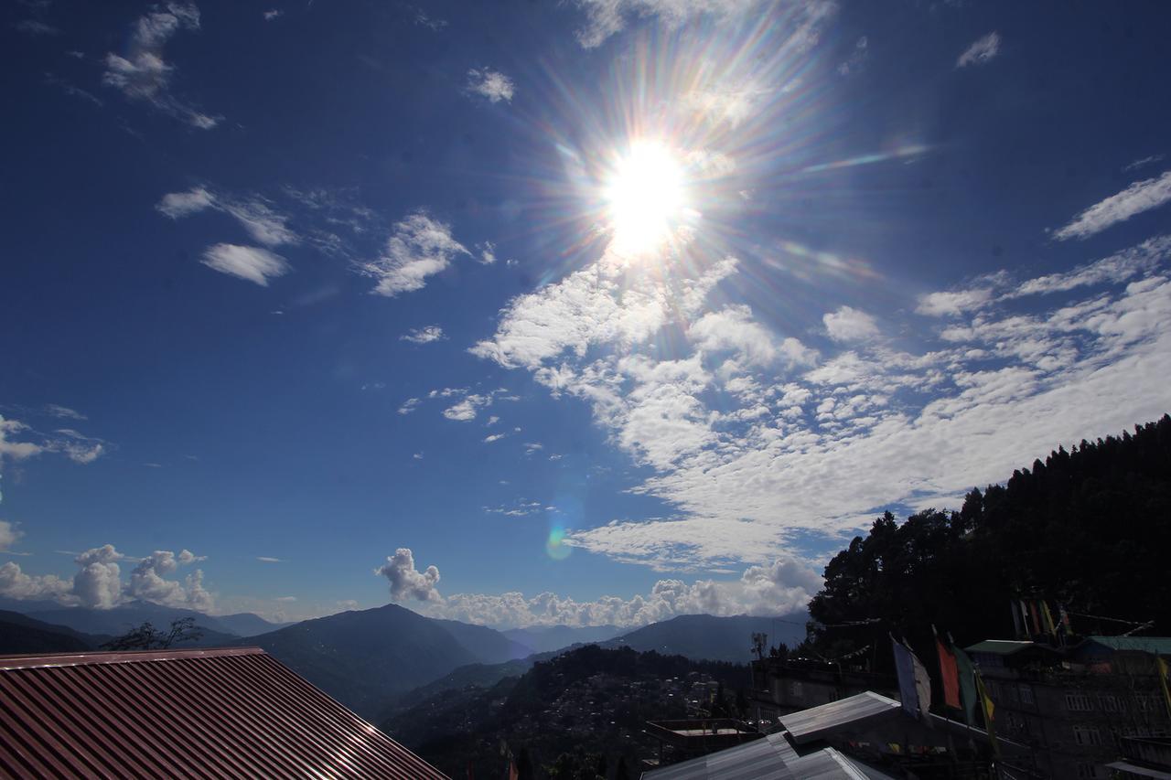 Hotel Tarayana Grand Gangtok Exterior foto